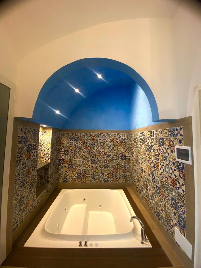 San Nicola Suite & Mini Apartment Сорренто Экстерьер фото
