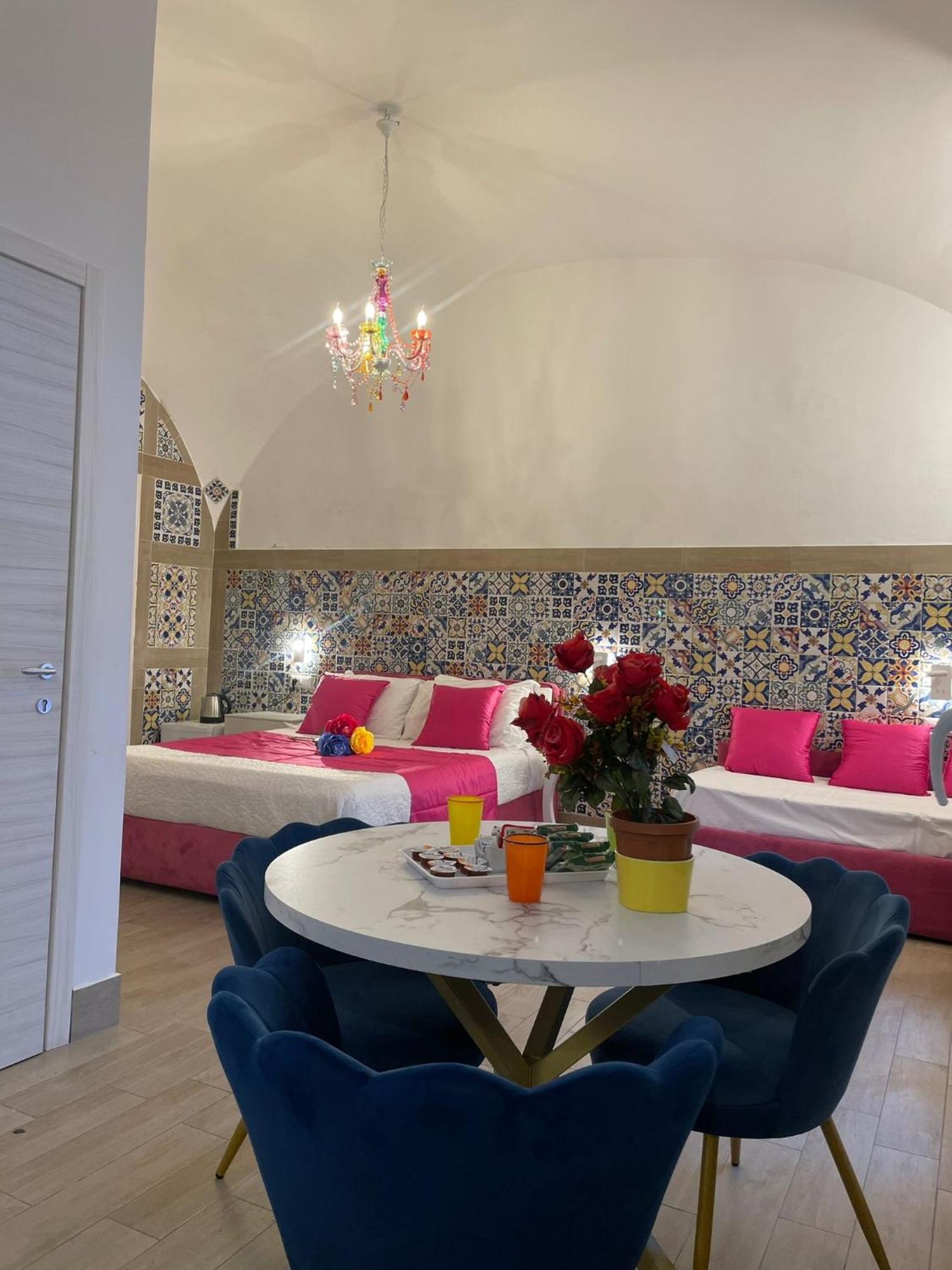 San Nicola Suite & Mini Apartment Сорренто Экстерьер фото