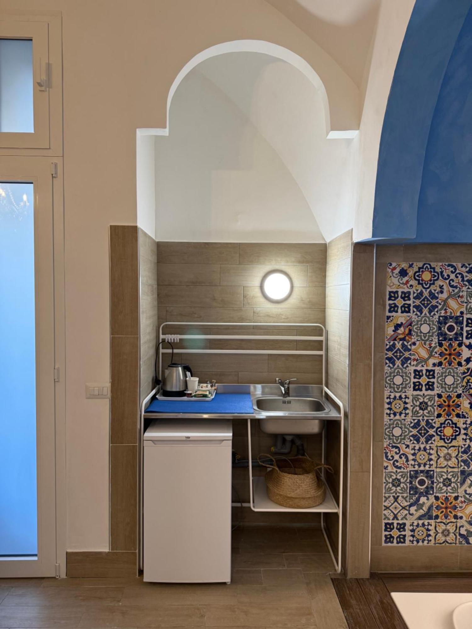 San Nicola Suite & Mini Apartment Сорренто Экстерьер фото